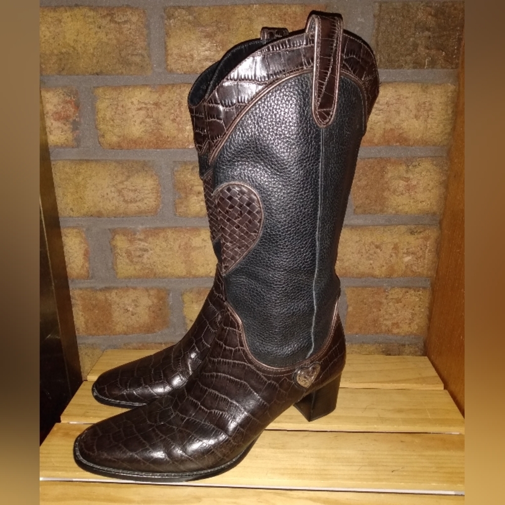 Brighton Toby Cowboy Boots w/Silver-Tone Metal Heart. Size 9.5. Great Condition